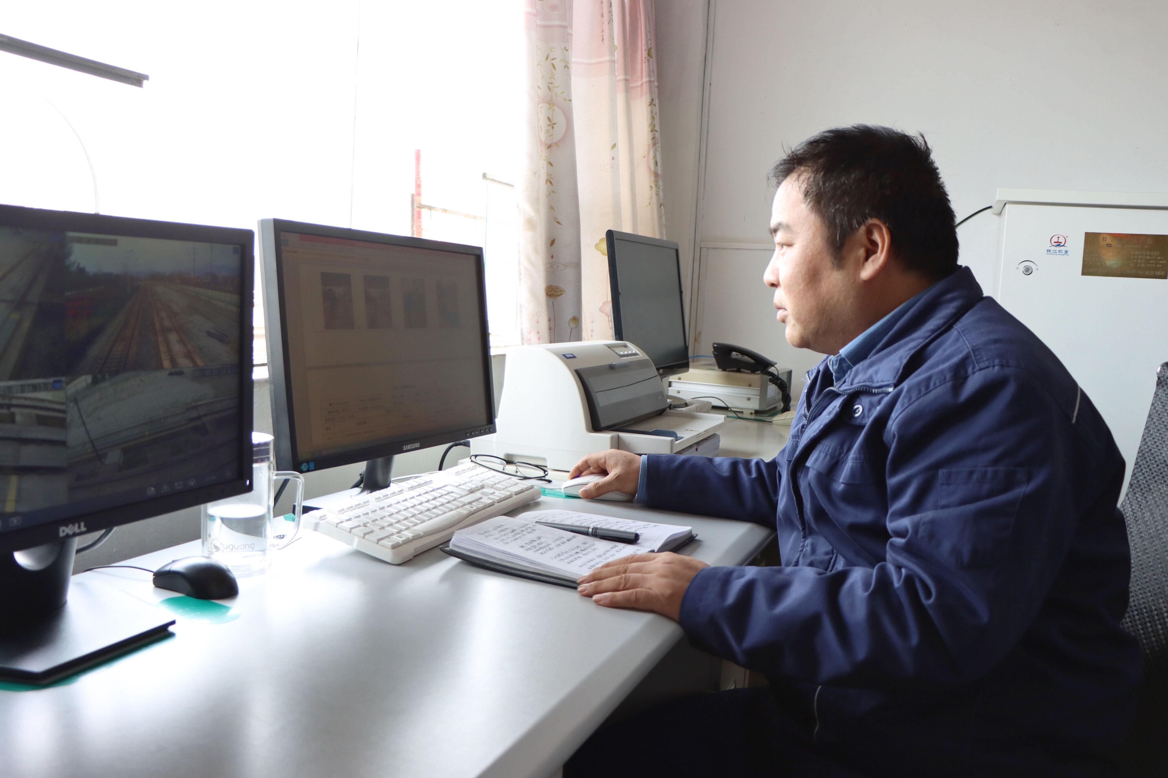 ���ľ���  �D׃˼��  ���㍏λ ȫ���Ը������pĿ�ˌ��F