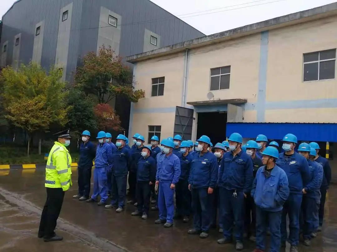 拉亮“警示燈” 念好“緊箍咒”,守住交通安全生命線 拉亮“警示燈” 念好“緊箍咒”,守住交通安全生命線