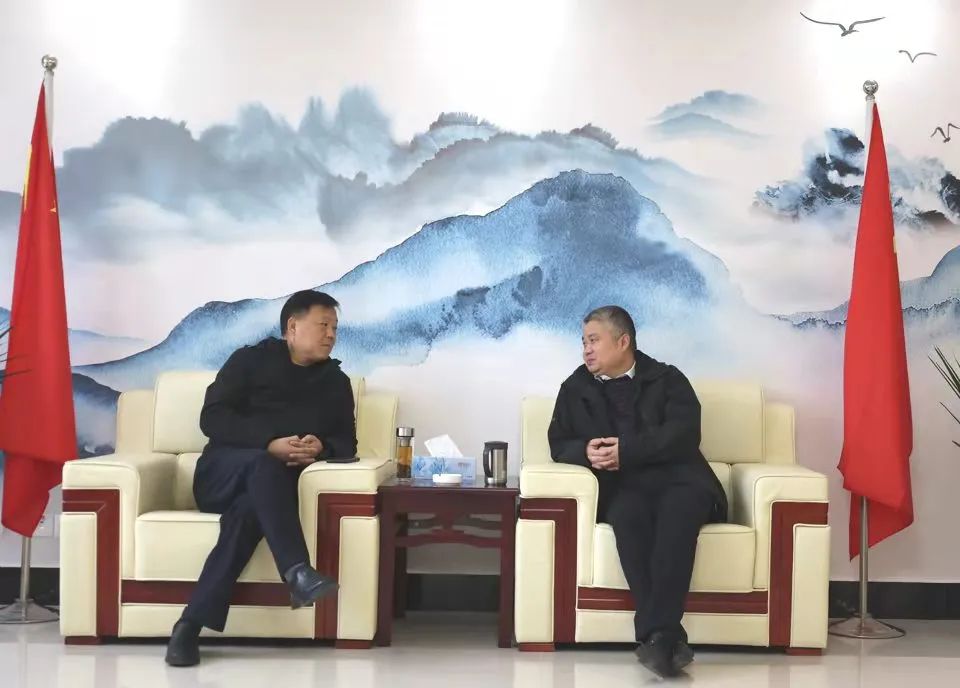 漢中市工信局黨組書記、局長李建強到公司調研