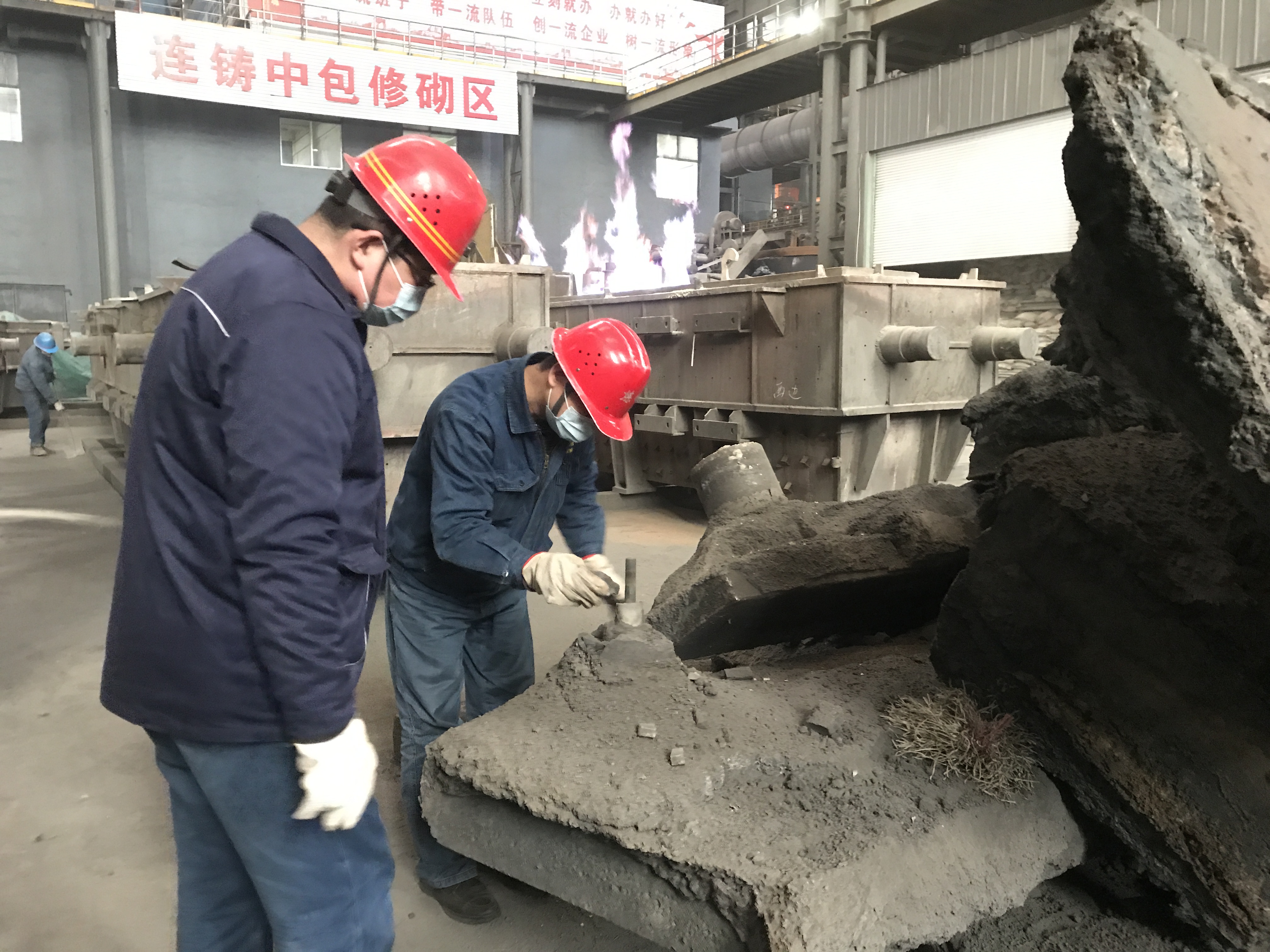 “冰墩墩”里話安全 “冰墩墩”里話安全