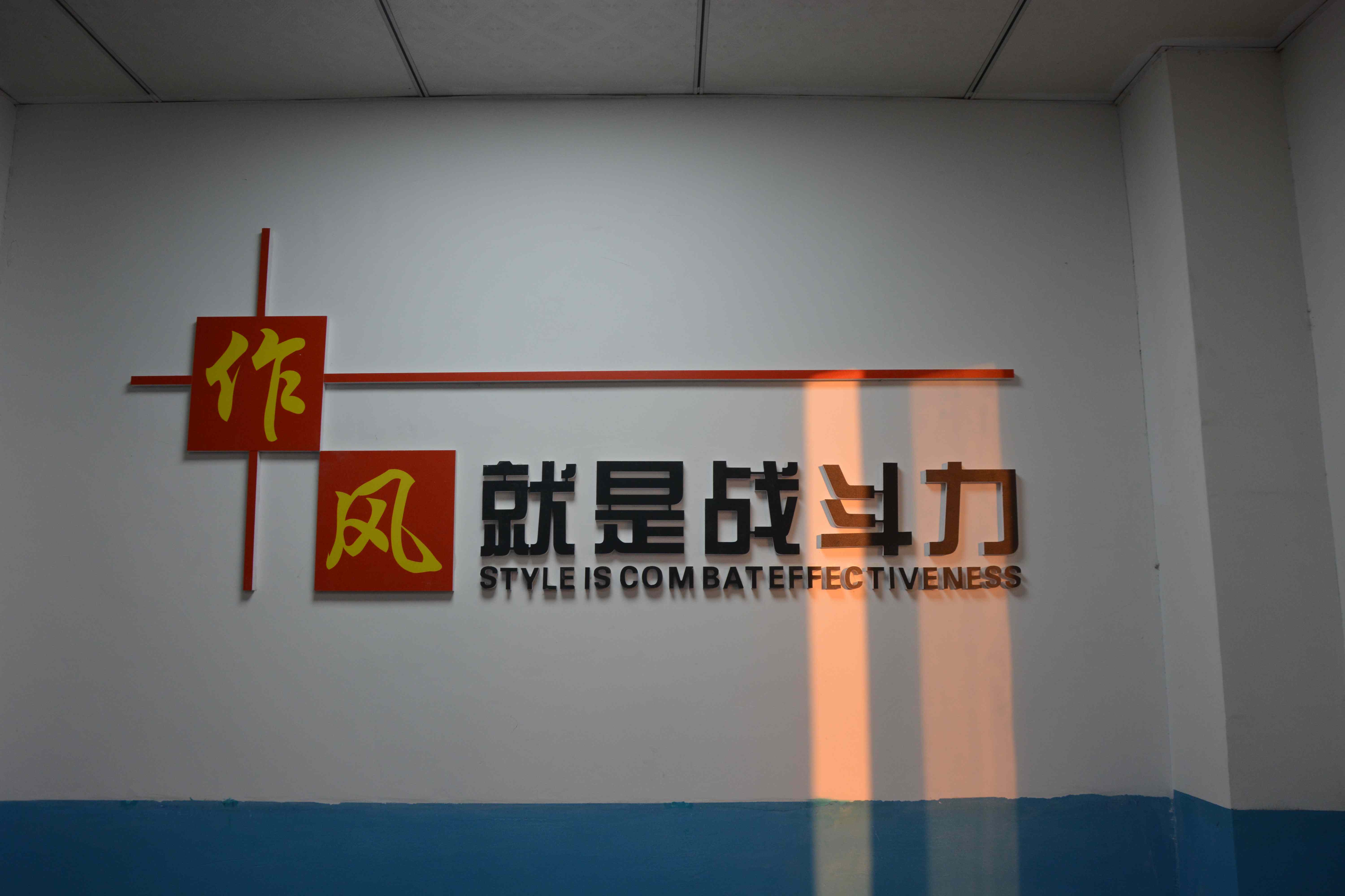 鋼城六月“蓮”花開  清風徐徐正氣來