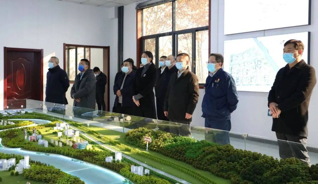 攀鋼釩鈦股份公司黨委書記李曉宇一行到漢鋼公司調研