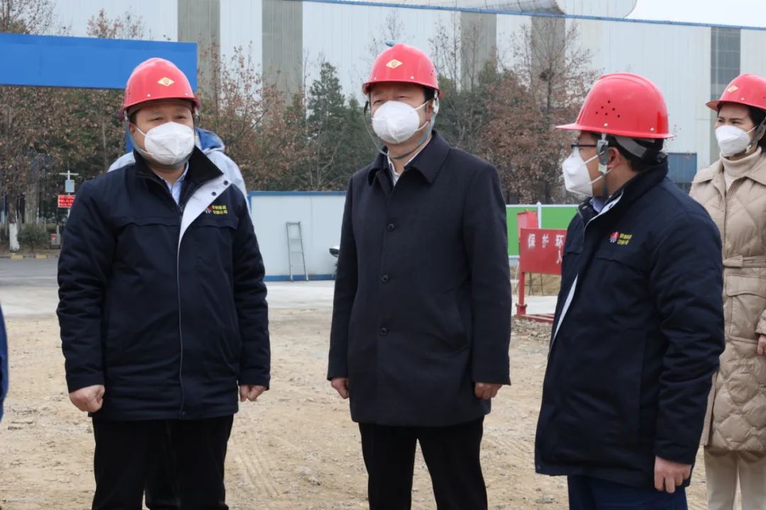 黎建軍到公司調(diào)研中厚板項(xiàng)目建設(shè)工作