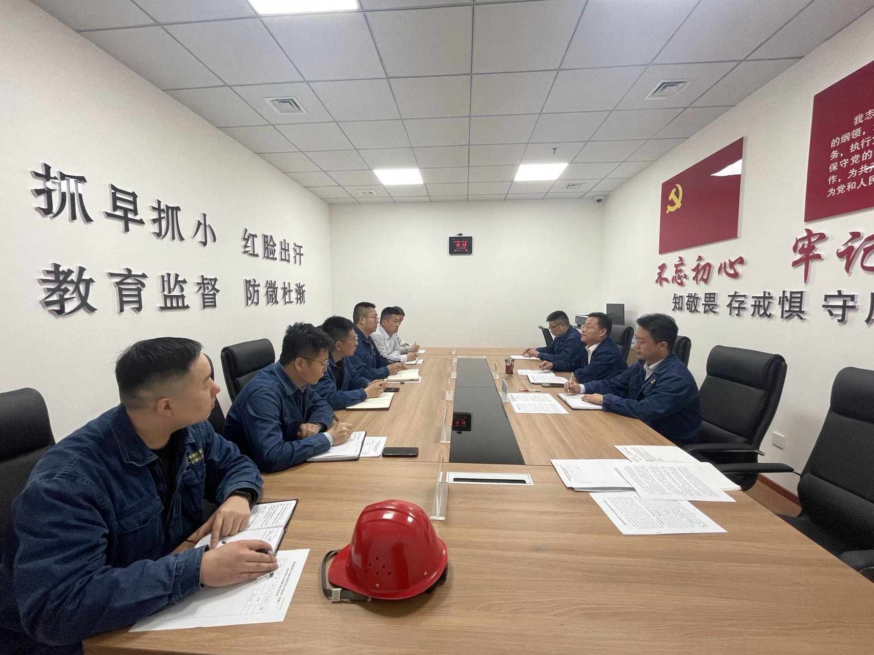 任前廉政談話 為新任中層干部上好履新“第一課” 任前廉政談話 為新任中層干部上好履新“第一課”