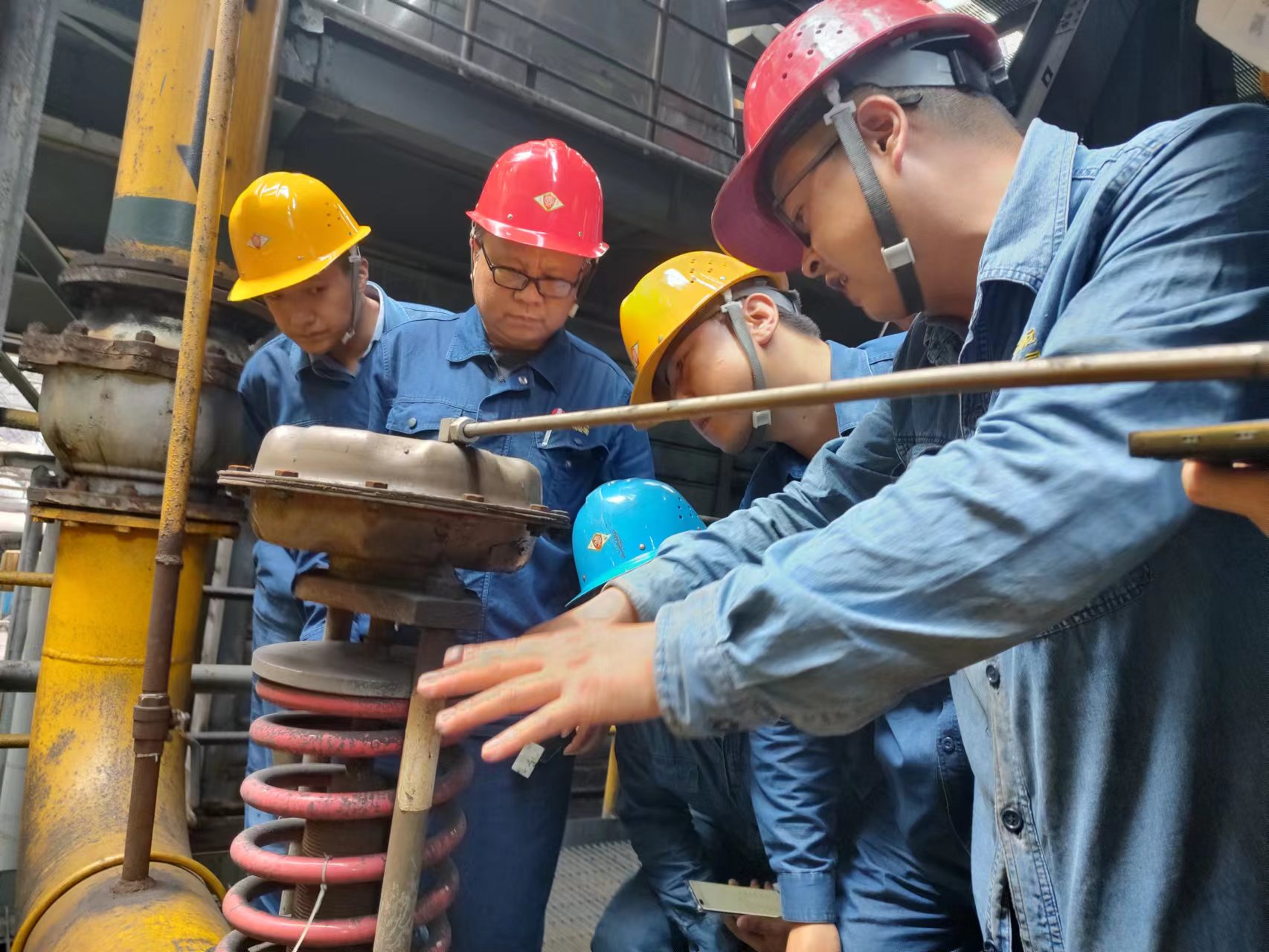 “師帶徒”,讓人才沉心干事 “師帶徒”,讓人才沉心干事