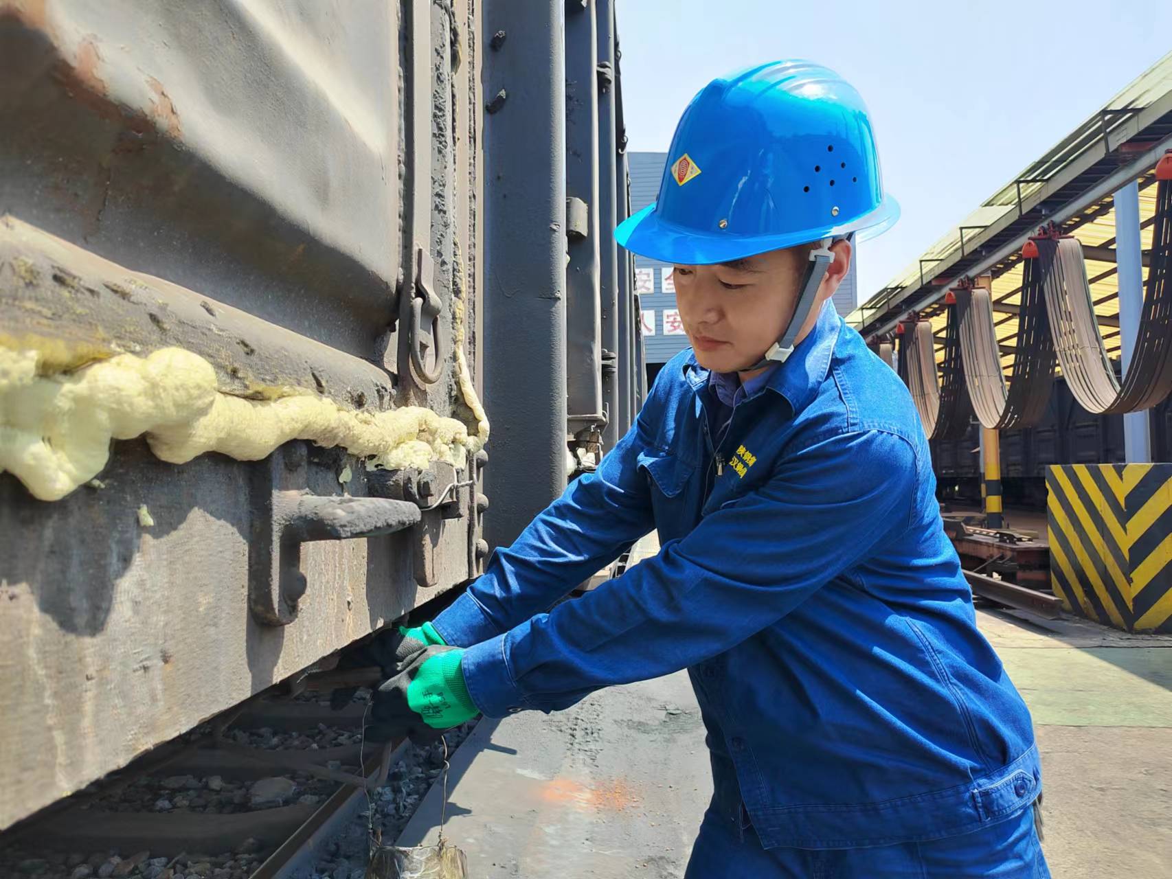 以學促干篤定目標攀高峰 齊心協力助推物流順暢發展 以學促干篤定目標攀高峰 齊心協力助推物流順暢發展