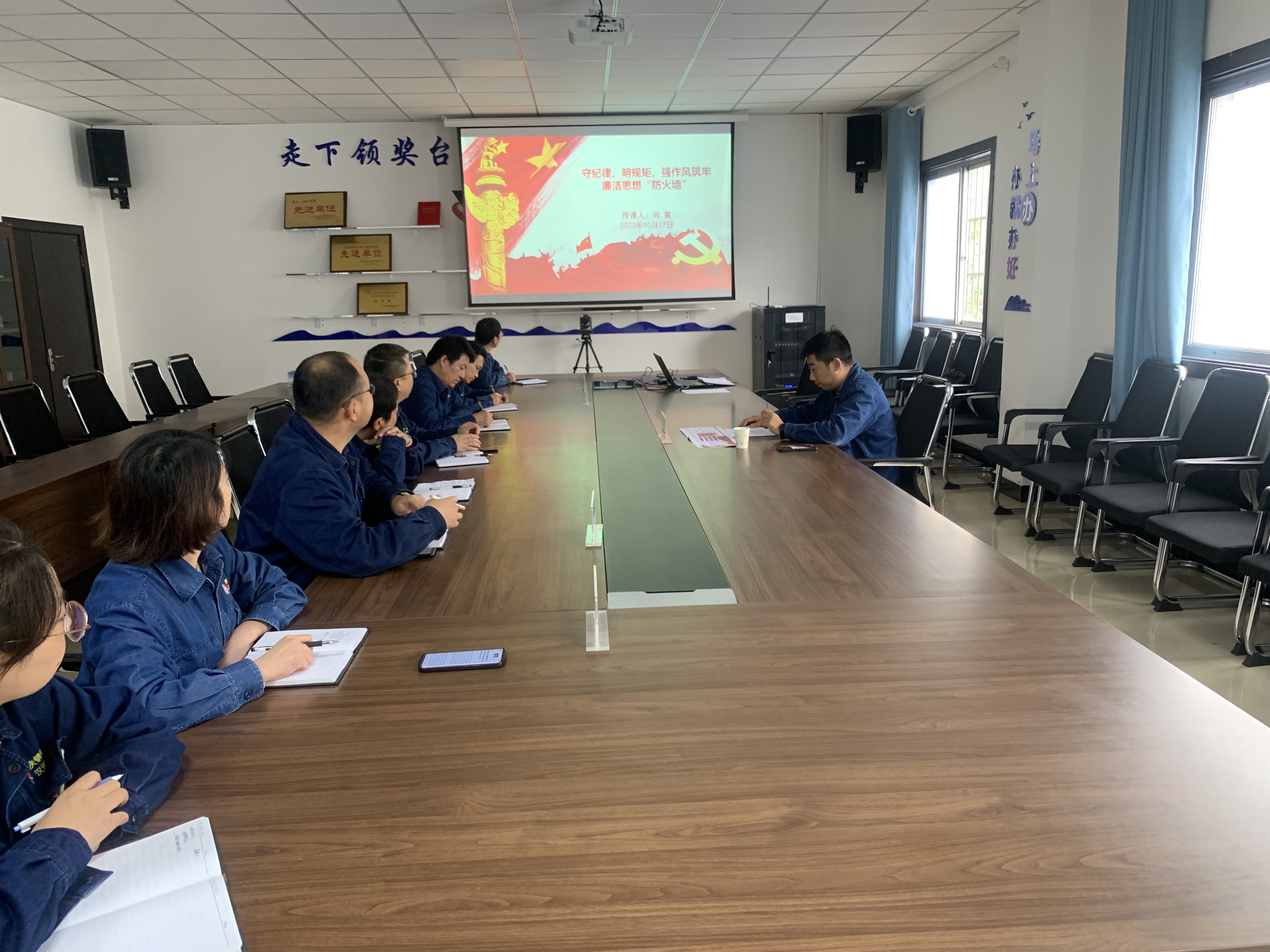 要把警示當“鏡子”,莫把教育當“故事” 要把警示當“鏡子”,莫把教育當“故事”