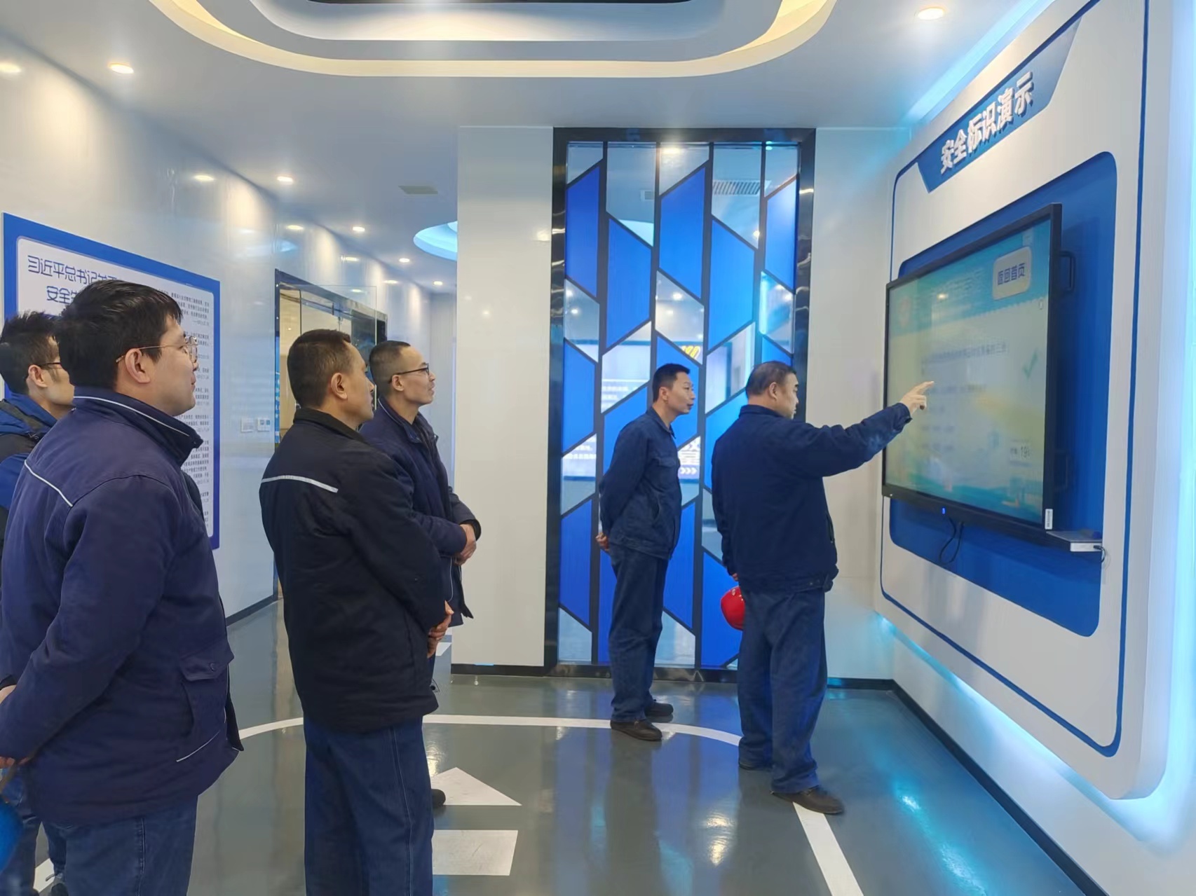 ���ΰ�ȫ���h�ʡ� ����M�M����ȫ�С�