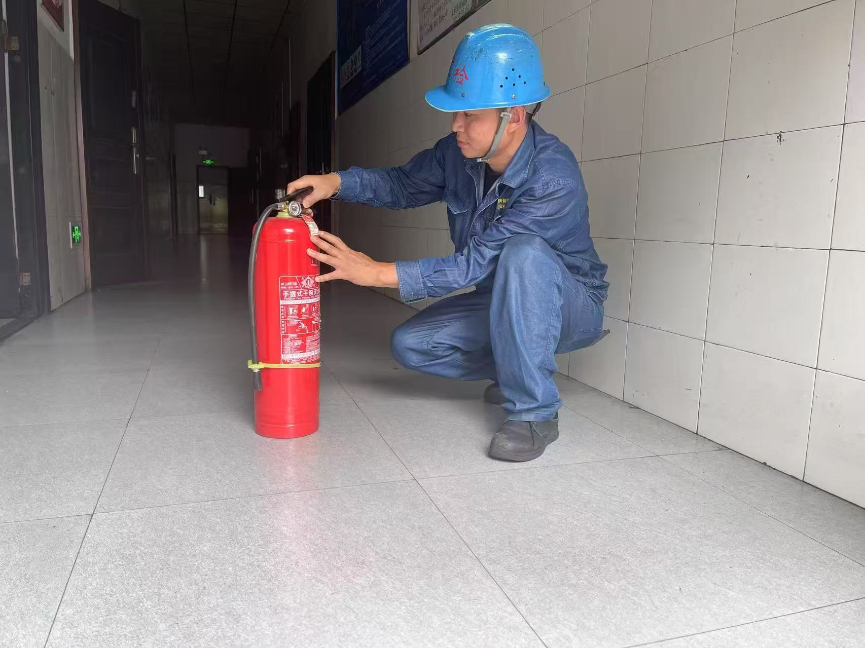 保安全,看他們如何出招! 保安全,看他們如何出招!