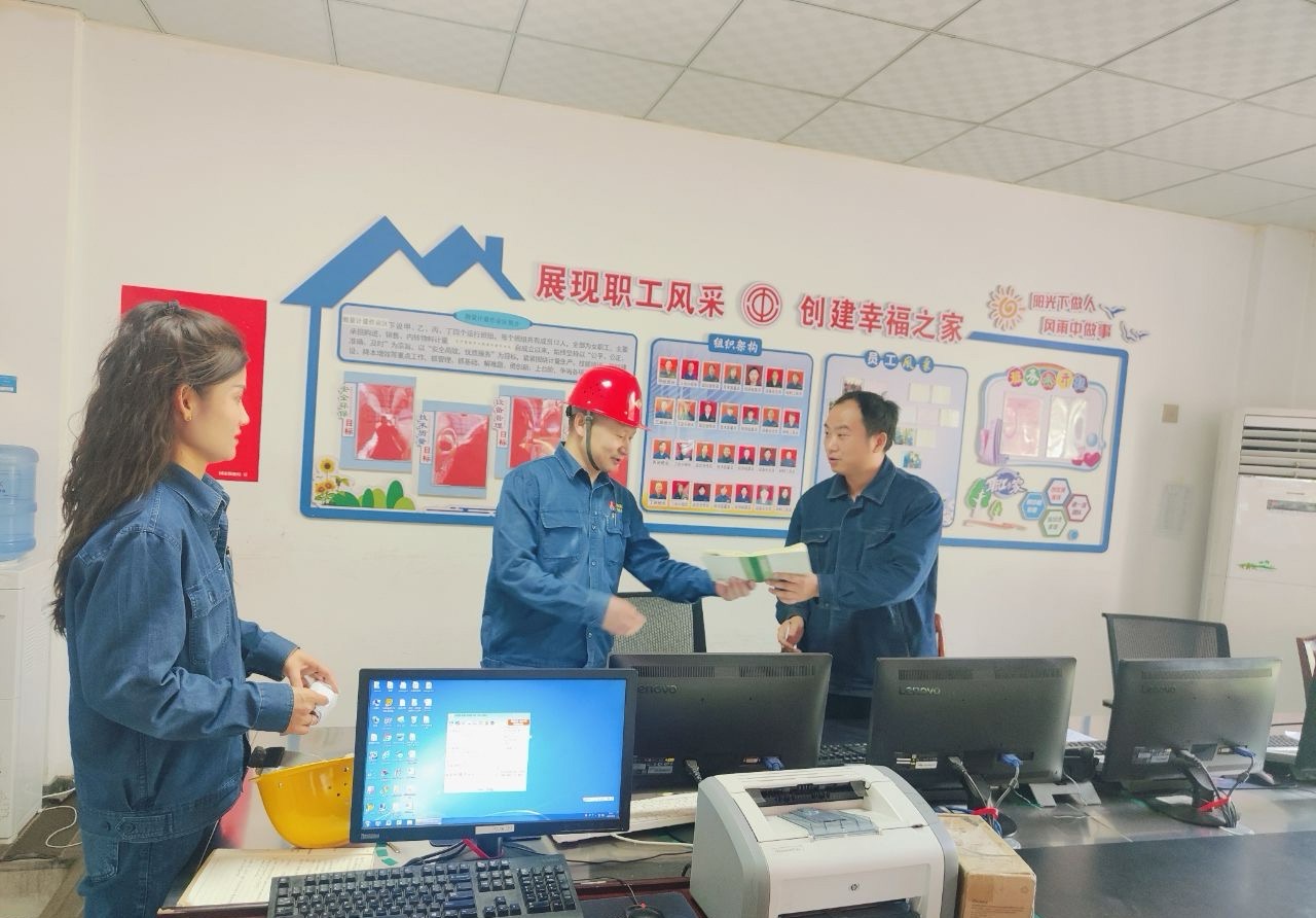 �ԡ�朡���ˣ�����؟�΅fͬ�W