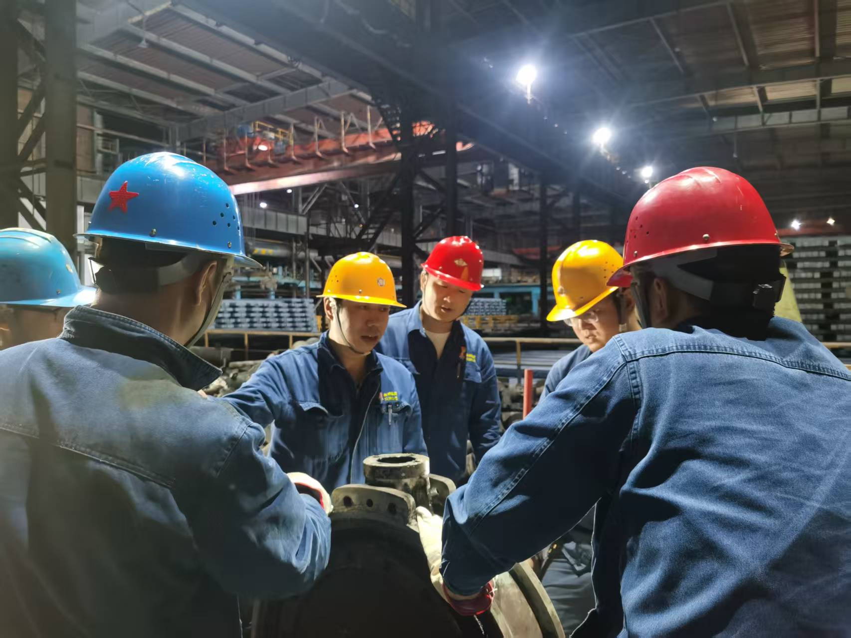 黨建引領聚合力，筑牢“百日安全”防線