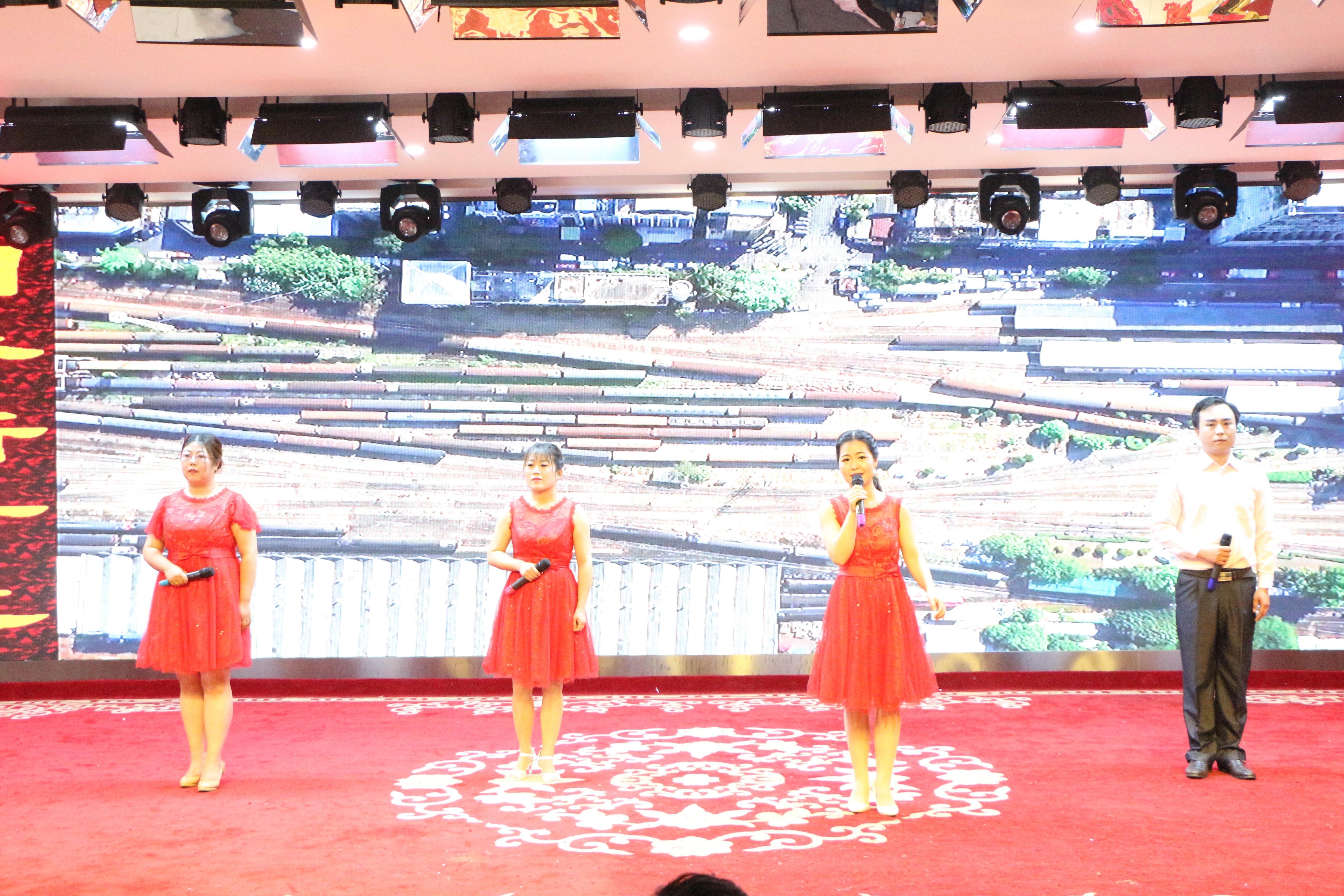 ��˾�e�k���������ˡ�������֮���A���r�����`�����L�ɡ����x������ِ