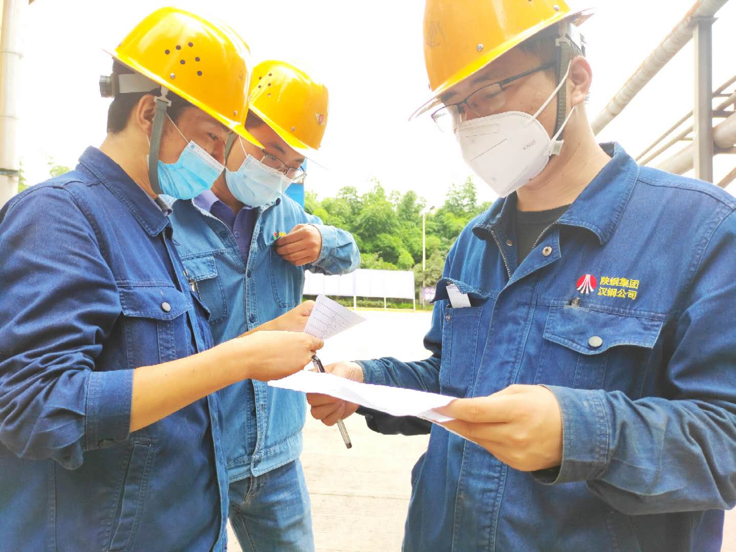 緊繃“安全弦”唱好“安全曲” 緊繃“安全弦”唱好“安全曲”